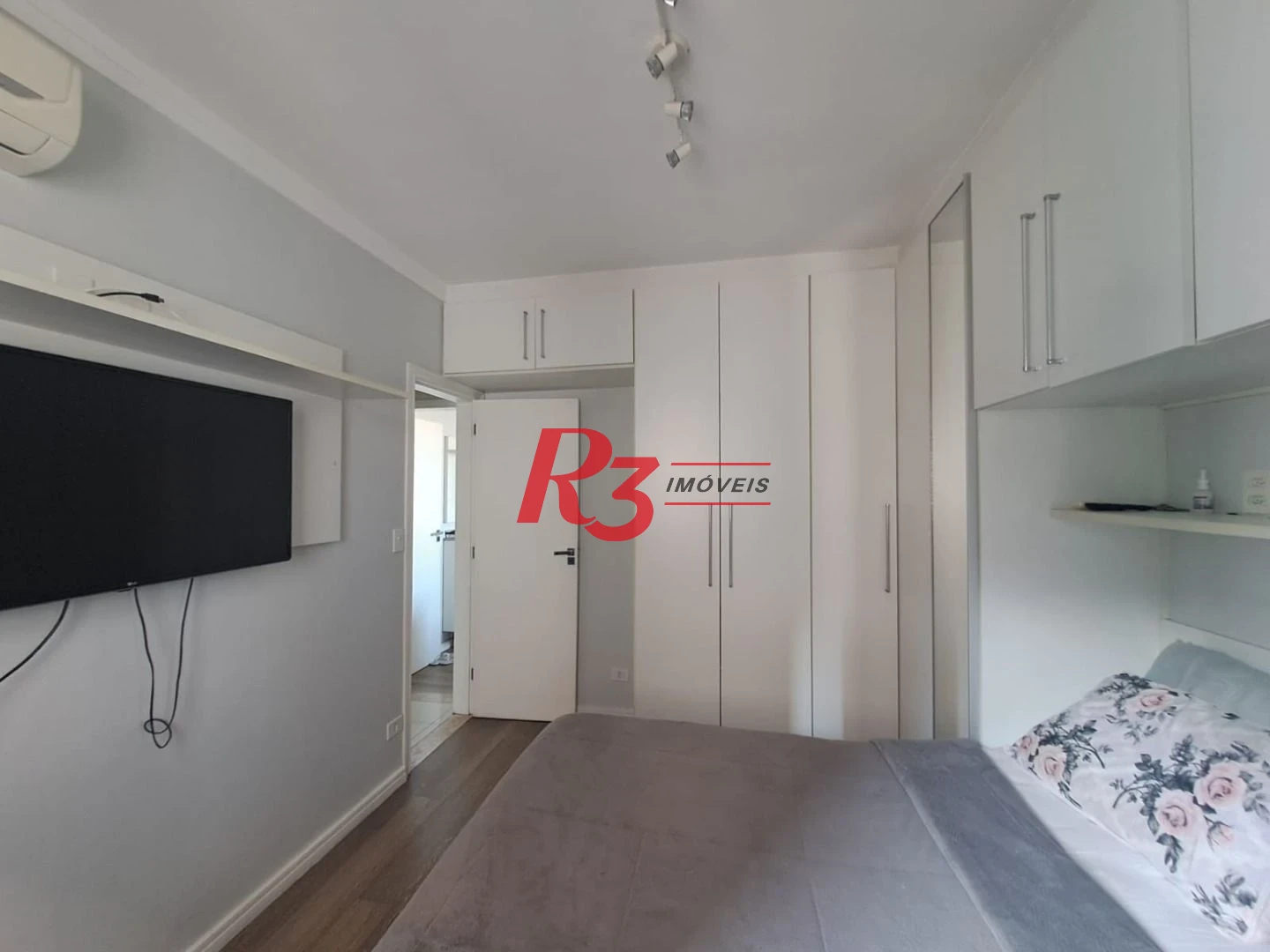 Apartamento com 2 dormitórios à venda, 117 m² por R$ 530.000,00 - Marapé - Santos/SP