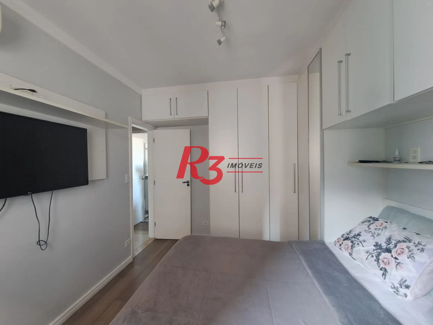 Apartamento com 2 dormitórios à venda, 117 m² por R$ 530.000,00 - Marapé - Santos/SP