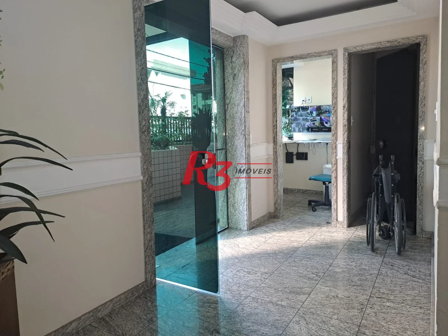 Apartamento com 2 dormitórios à venda, 117 m² por R$ 530.000,00 - Marapé - Santos/SP