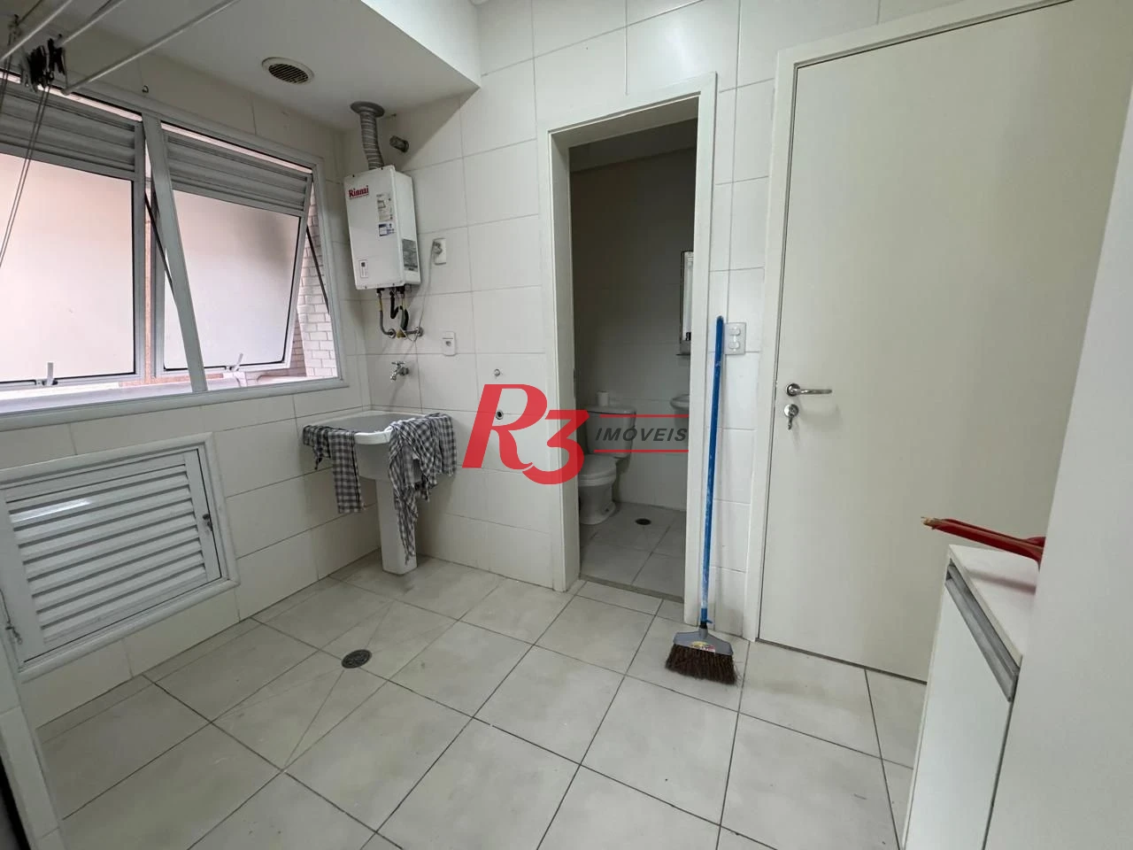 Apartamento com 2 dormitórios para alugar, 109 m² por R$ 6.500,00/mês - Gonzaga - Santos/SP