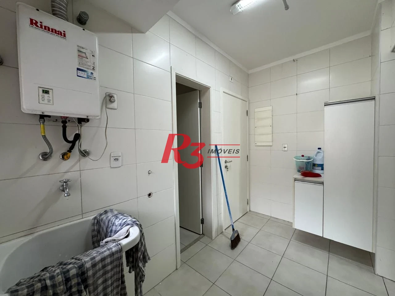 Apartamento com 2 dormitórios para alugar, 109 m² por R$ 6.500,00/mês - Gonzaga - Santos/SP