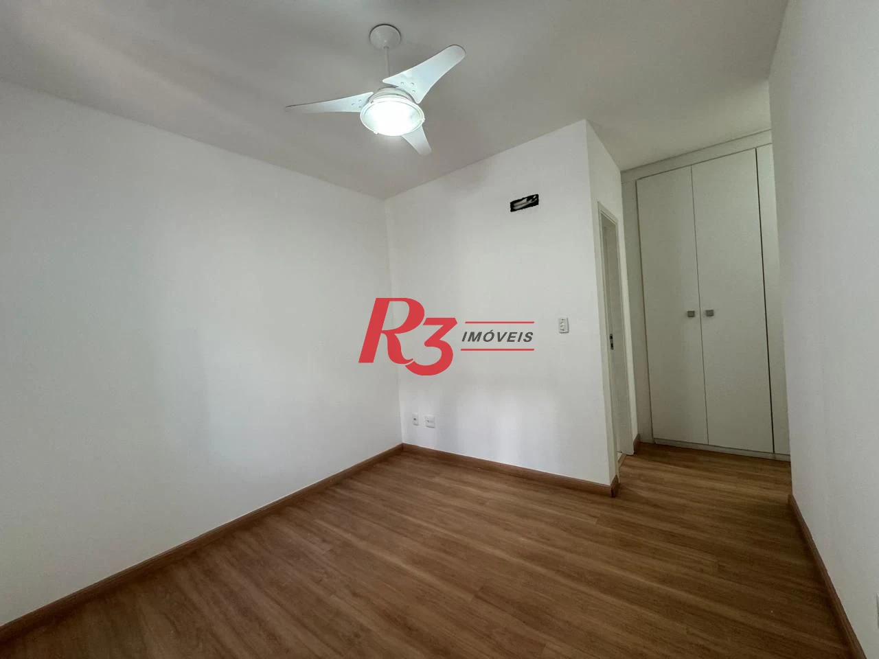 Apartamento com 2 dormitórios para alugar, 109 m² por R$ 6.500,00/mês - Gonzaga - Santos/SP