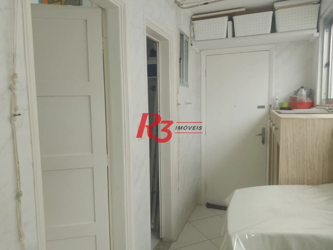 Apartamento com 2 dormitórios à venda, 90 m² por R$ 745.000,00 - Gonzaga - Santos/SP