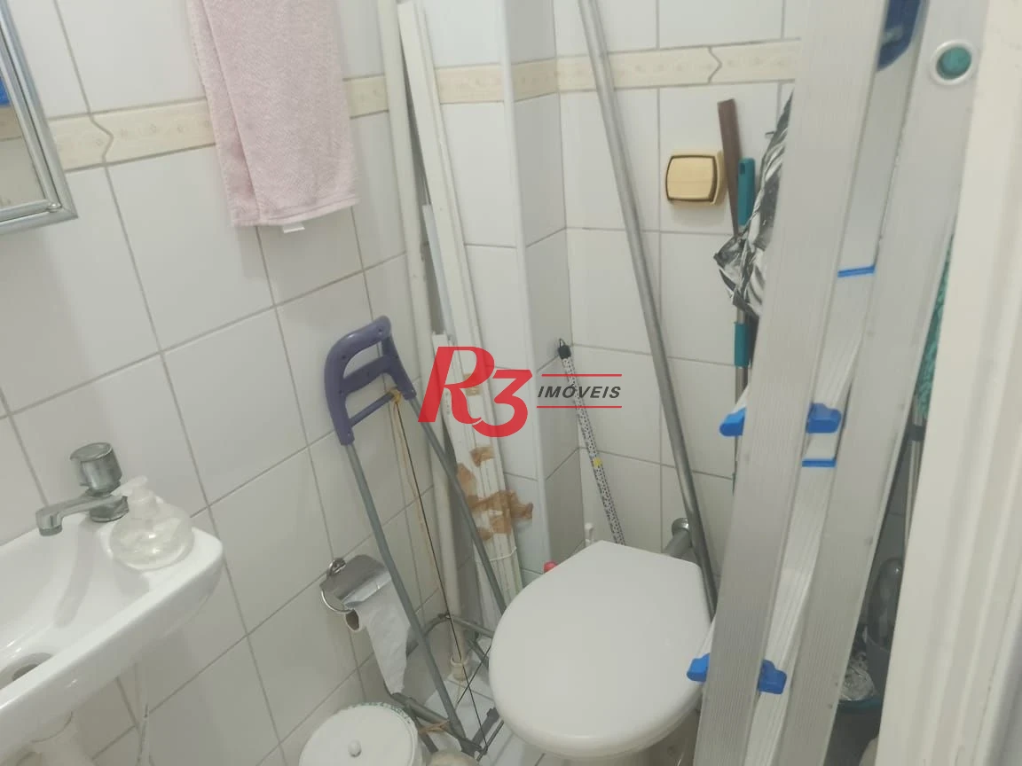 Apartamento com 2 dormitórios à venda, 90 m² por R$ 745.000,00 - Gonzaga - Santos/SP
