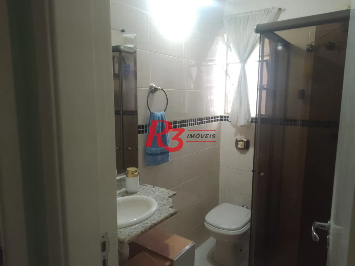 Apartamento com 2 dormitórios à venda, 90 m² por R$ 745.000,00 - Gonzaga - Santos/SP