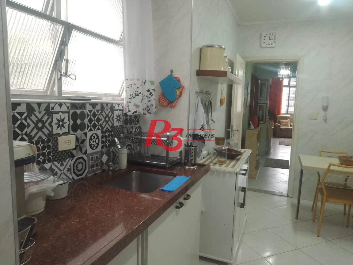 Apartamento com 2 dormitórios à venda, 90 m² por R$ 745.000,00 - Gonzaga - Santos/SP