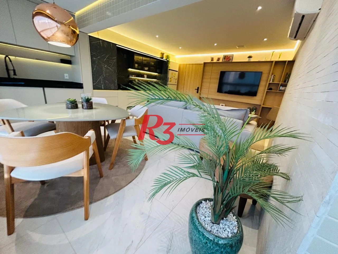 Apartamento com 2 dormitórios à venda, 65 m² por R$ 950.000,00 - Ponta da Praia - Santos/SP