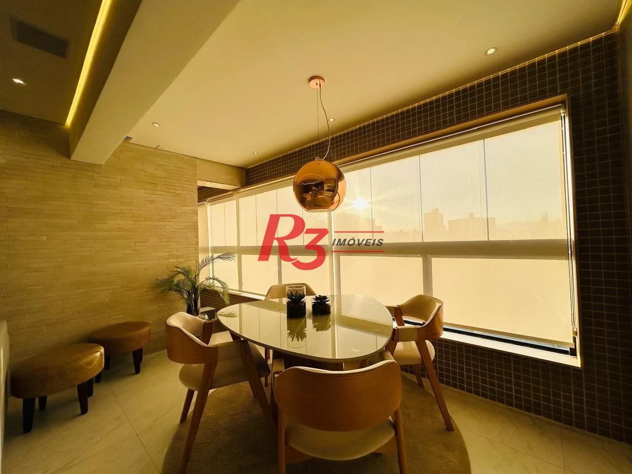 Apartamento com 2 dormitórios à venda, 65 m² por R$ 950.000,00 - Ponta da Praia - Santos/SP