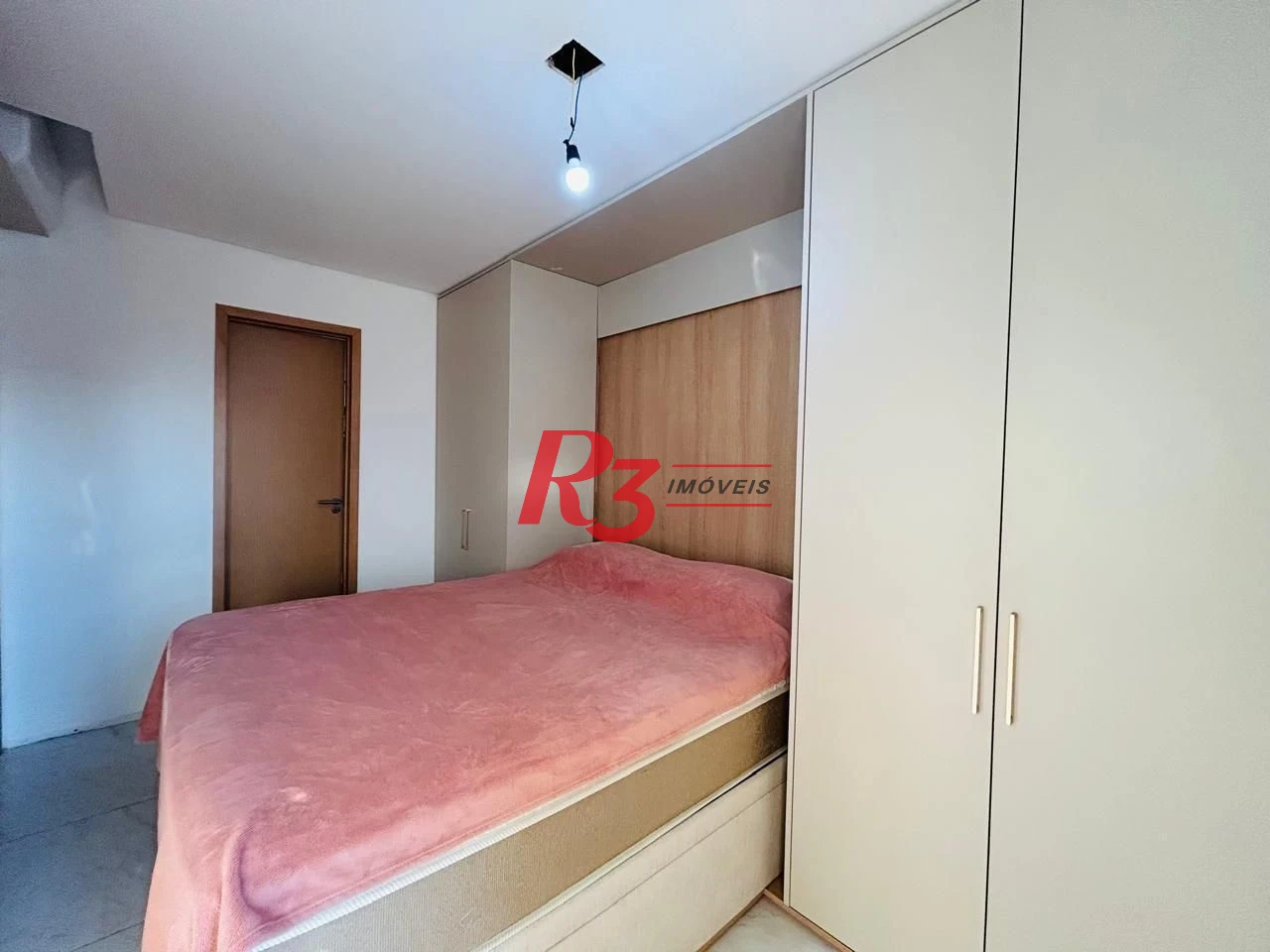 Apartamento com 2 dormitórios à venda, 65 m² por R$ 950.000,00 - Ponta da Praia - Santos/SP