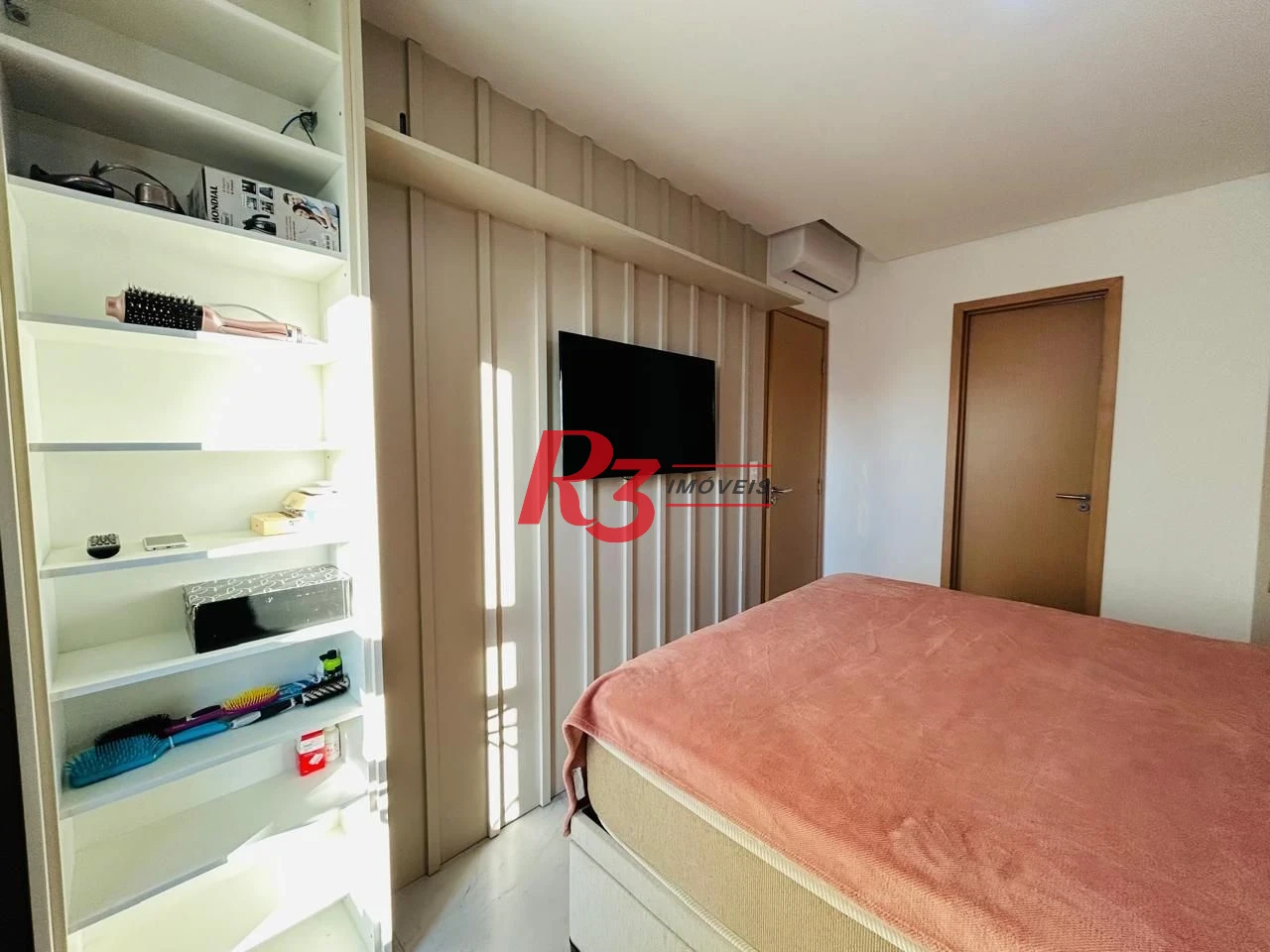 Apartamento com 2 dormitórios à venda, 65 m² por R$ 950.000,00 - Ponta da Praia - Santos/SP