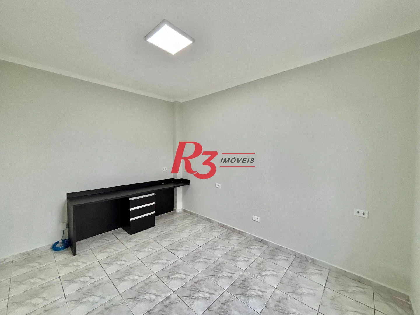 Apartamento com 2 dormitórios à venda, 54 m² por R$ 300.000,00 - Aparecida - Santos/SP