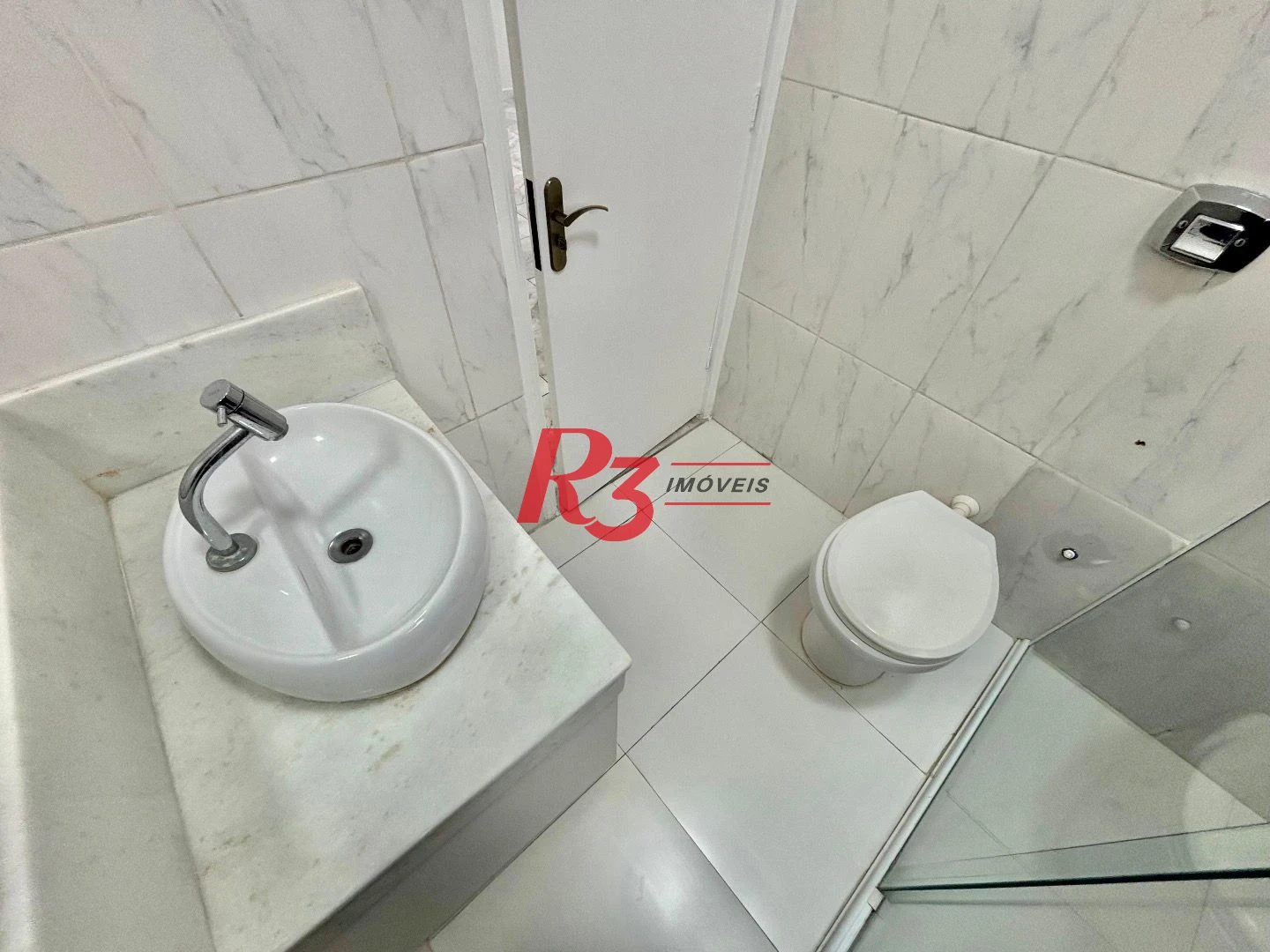 Apartamento com 2 dormitórios à venda, 54 m² por R$ 300.000,00 - Aparecida - Santos/SP