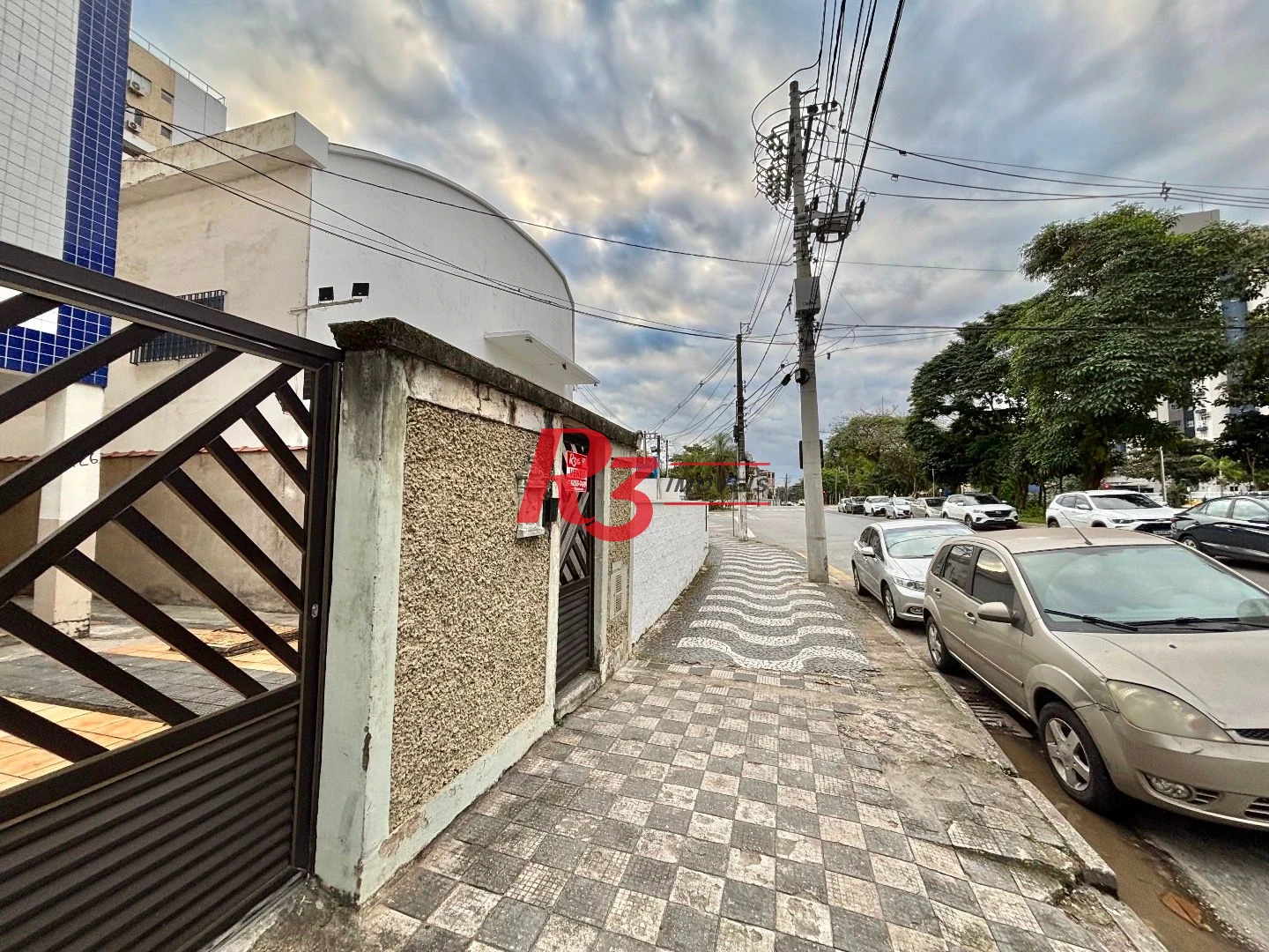 Apartamento com 2 dormitórios à venda, 54 m² por R$ 300.000,00 - Aparecida - Santos/SP