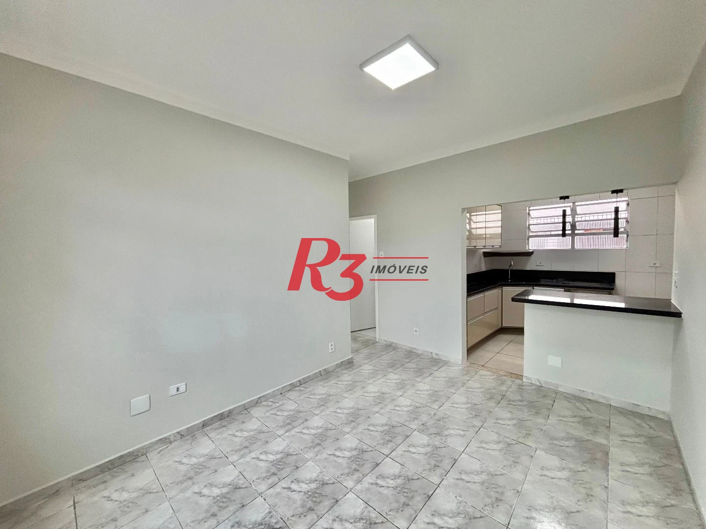 Apartamento com 2 dormitórios à venda, 54 m² por R$ 300.000,00 - Aparecida - Santos/SP