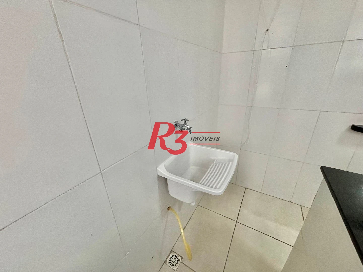 Apartamento com 2 dormitórios à venda, 54 m² por R$ 300.000,00 - Aparecida - Santos/SP