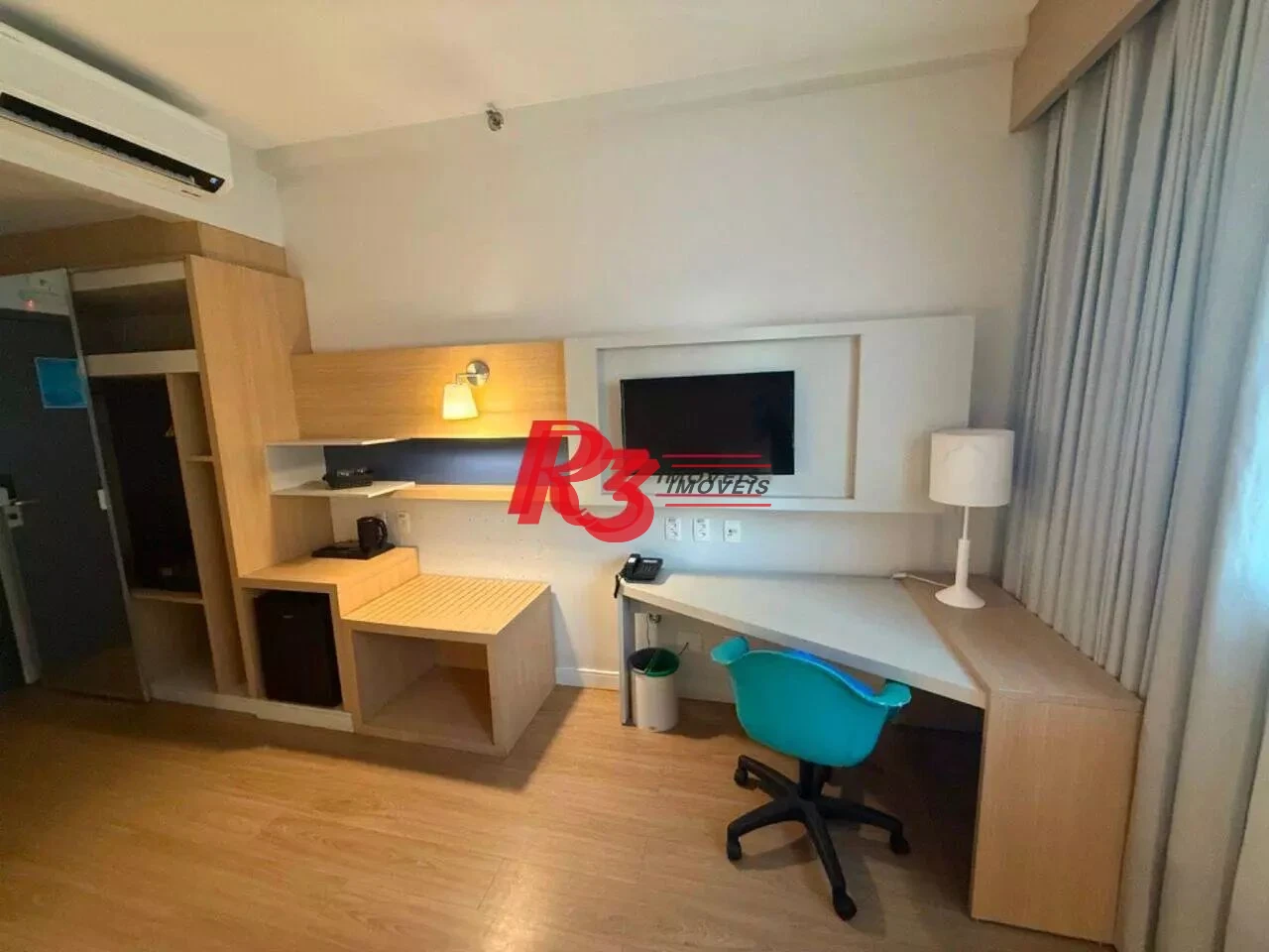 Flat com 1 dormitório à venda, 25 m² por R$ 350.000,00 - Gonzaga - Santos/SP