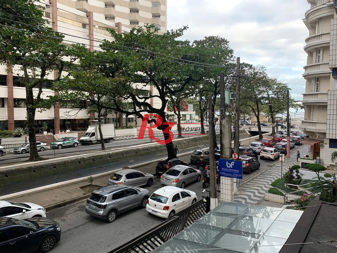 Apartamento com 3 dormitórios à venda, 257 m² por R$ 1.200.000,00 - Gonzaga - Santos/SP