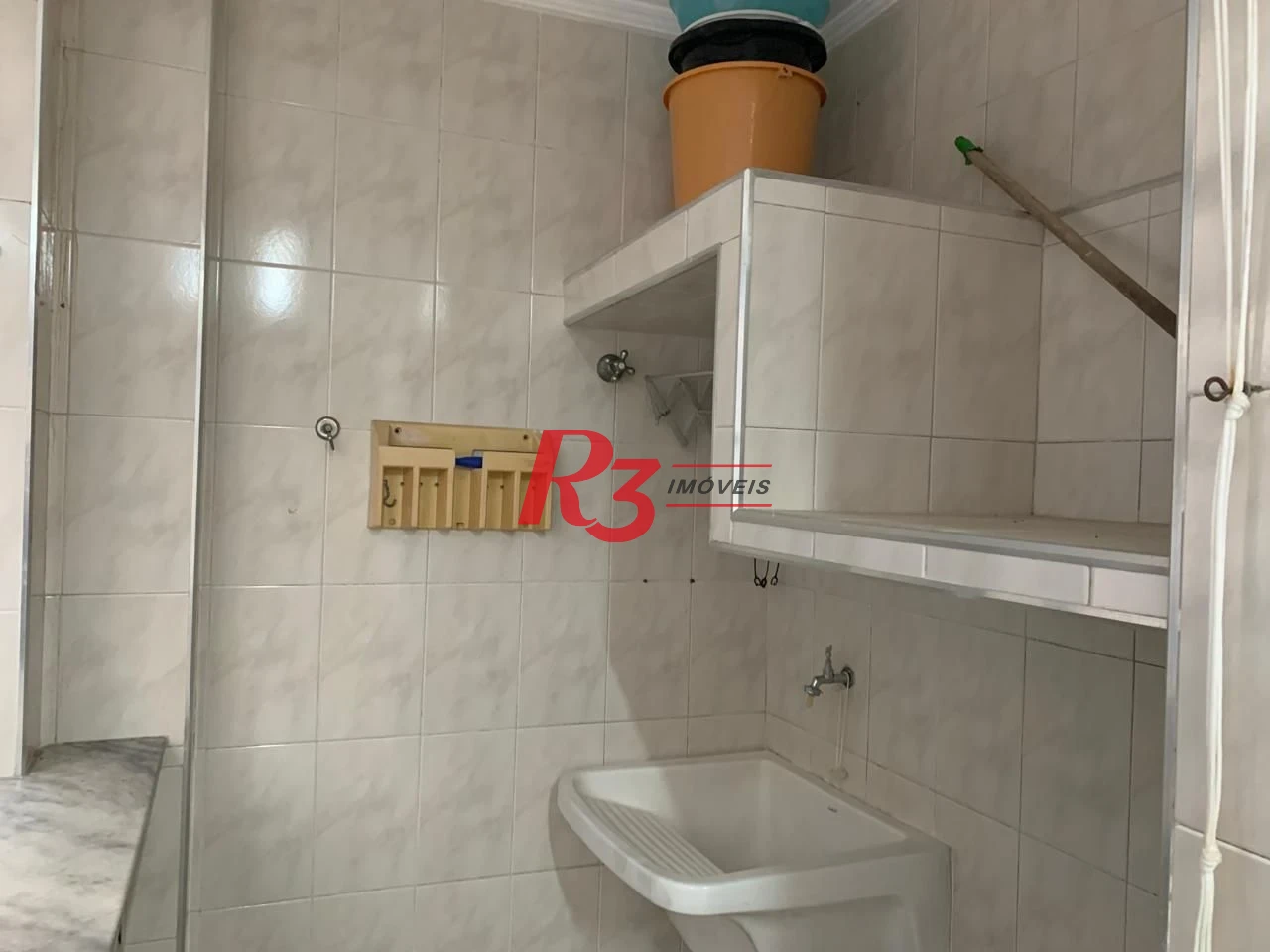 Apartamento com 3 dormitórios à venda, 257 m² por R$ 1.200.000,00 - Gonzaga - Santos/SP