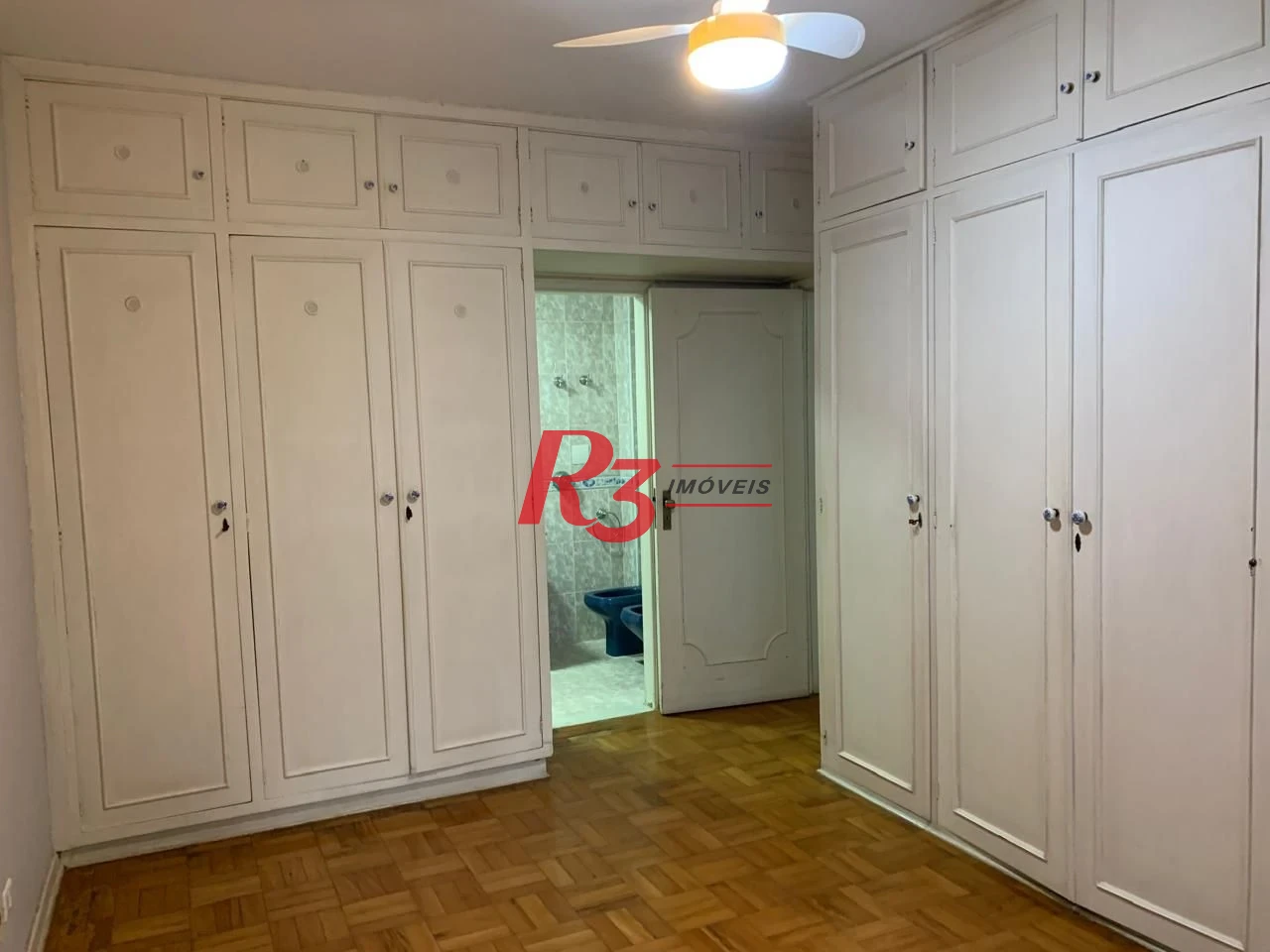Apartamento com 3 dormitórios à venda, 257 m² por R$ 1.200.000,00 - Gonzaga - Santos/SP