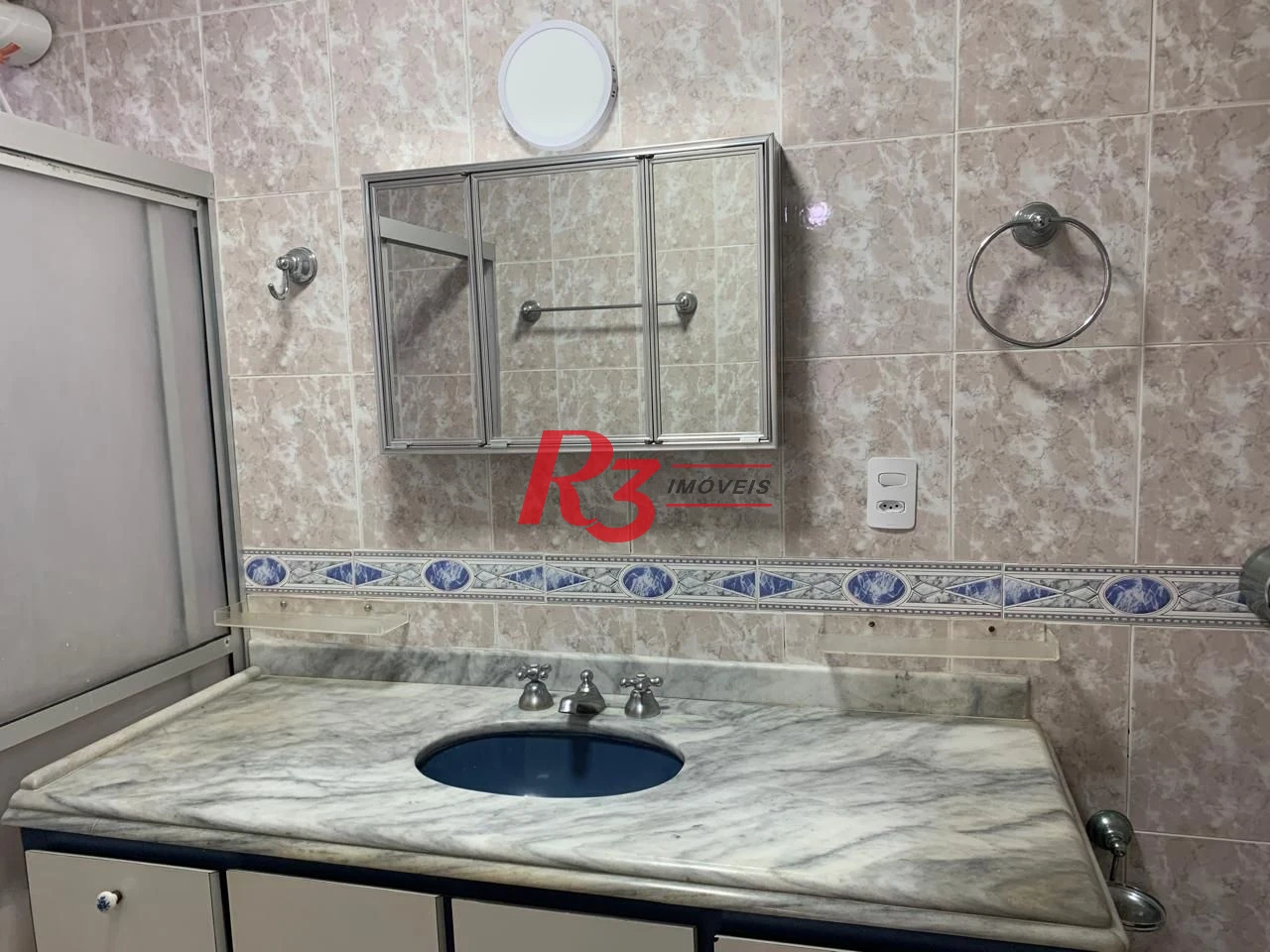 Apartamento com 3 dormitórios à venda, 257 m² por R$ 1.200.000,00 - Gonzaga - Santos/SP