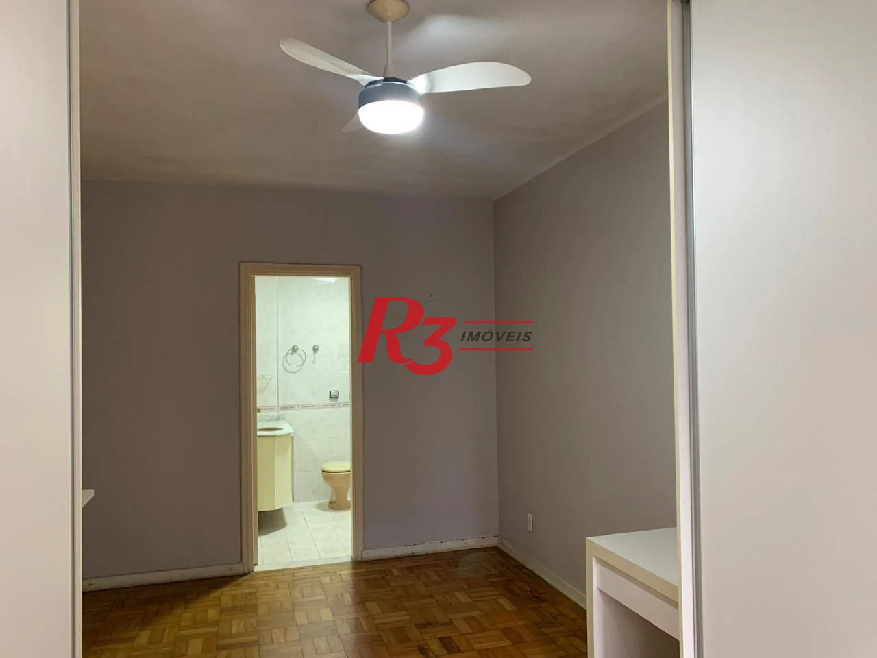 Apartamento com 3 dormitórios à venda, 257 m² por R$ 1.200.000,00 - Gonzaga - Santos/SP