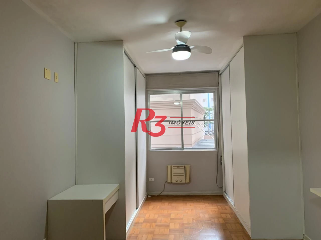 Apartamento com 3 dormitórios à venda, 257 m² por R$ 1.200.000,00 - Gonzaga - Santos/SP