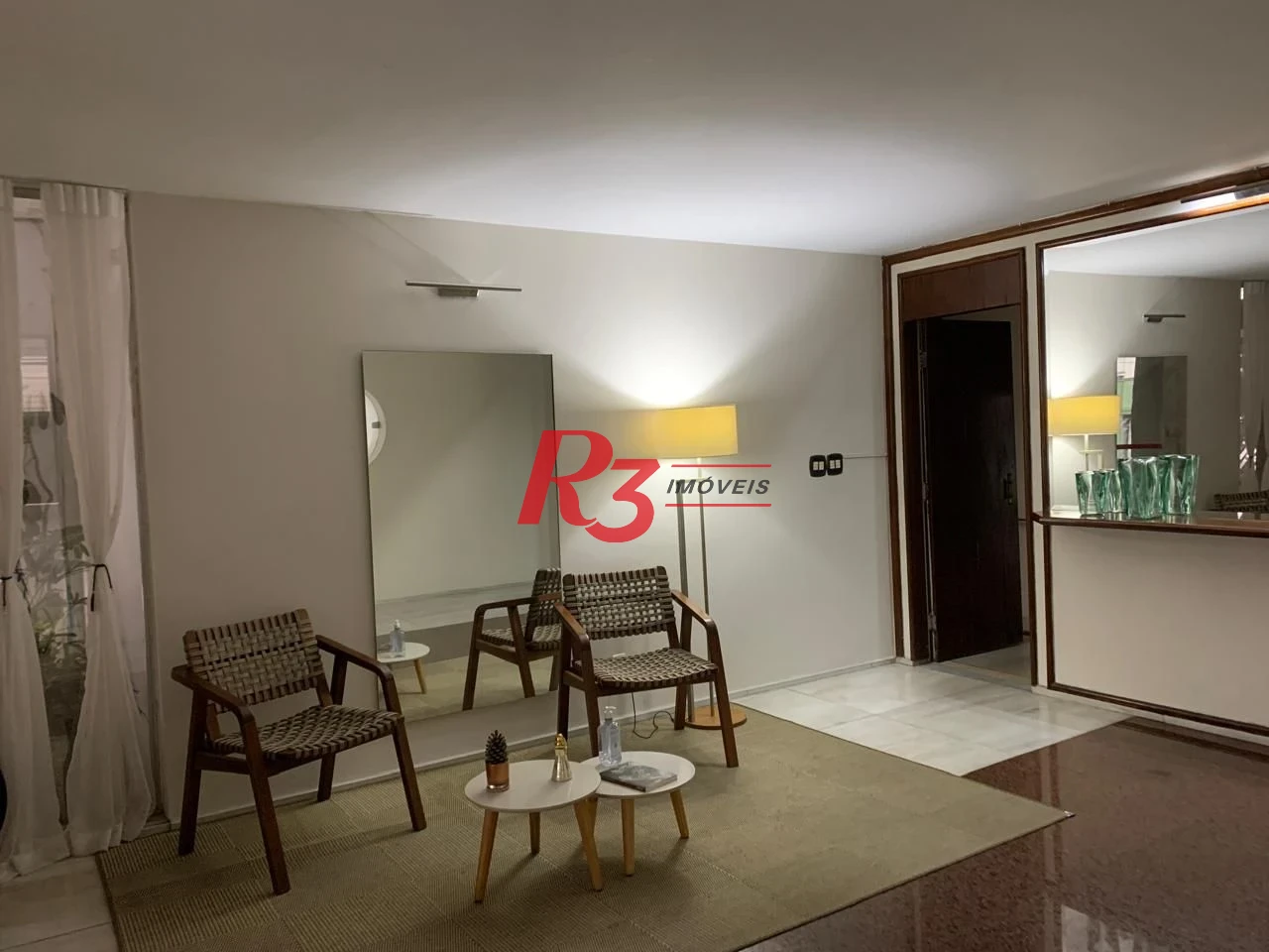 Apartamento com 3 dormitórios à venda, 257 m² por R$ 1.200.000,00 - Gonzaga - Santos/SP