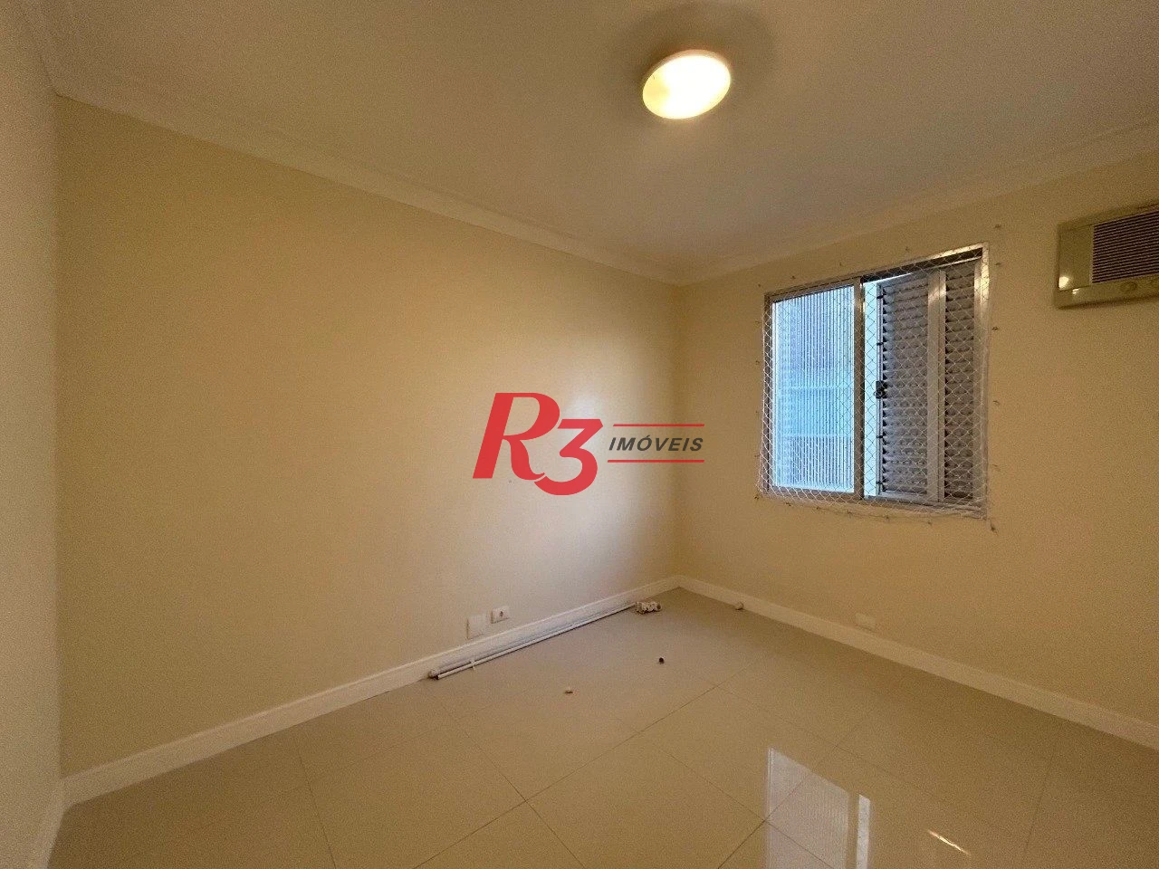 Apartamento com 2 dormitórios à venda, 61 m² por R$ 410.000,00 - Aparecida - Santos/SP