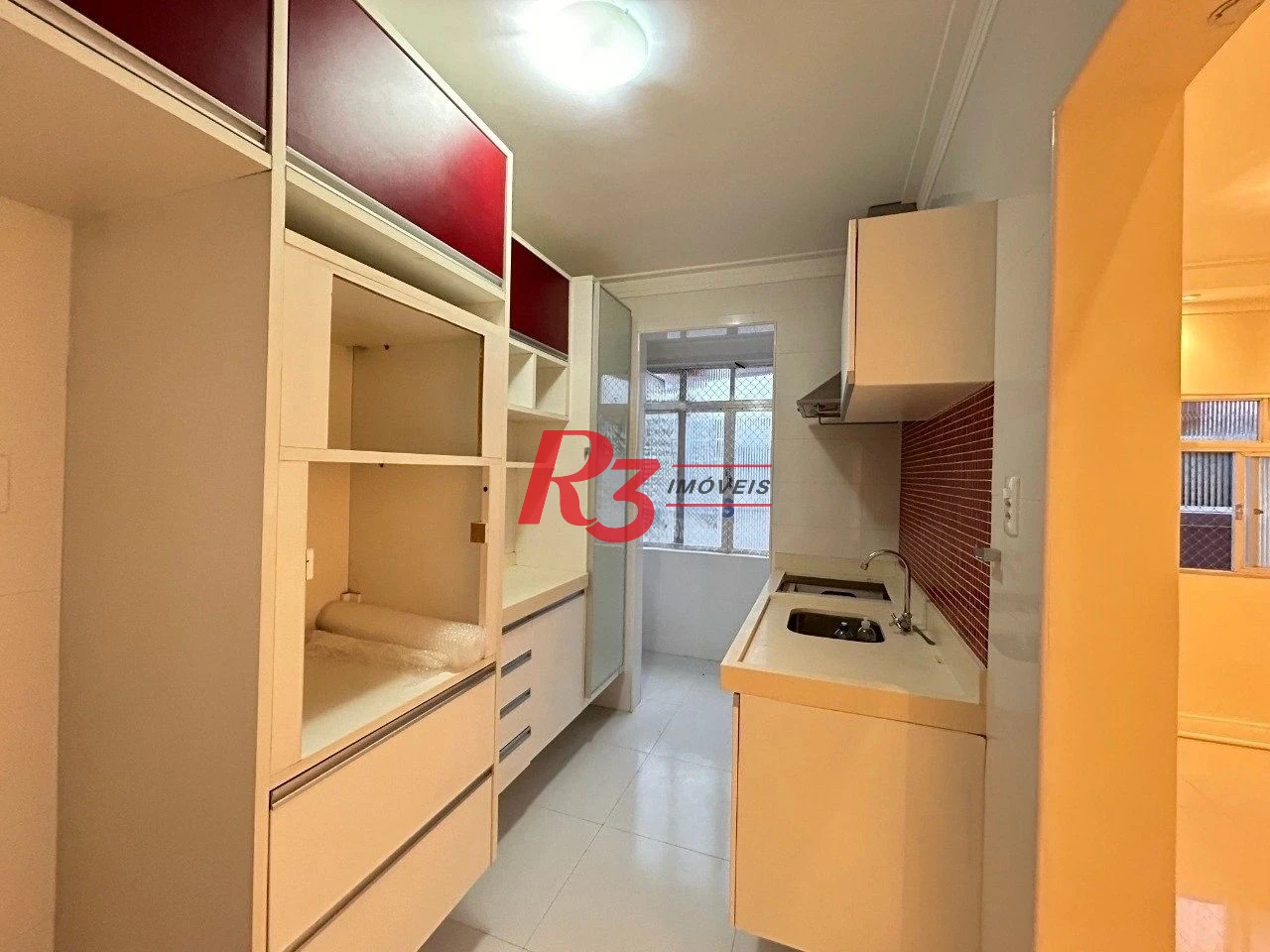 Apartamento com 2 dormitórios à venda, 61 m² por R$ 410.000,00 - Aparecida - Santos/SP