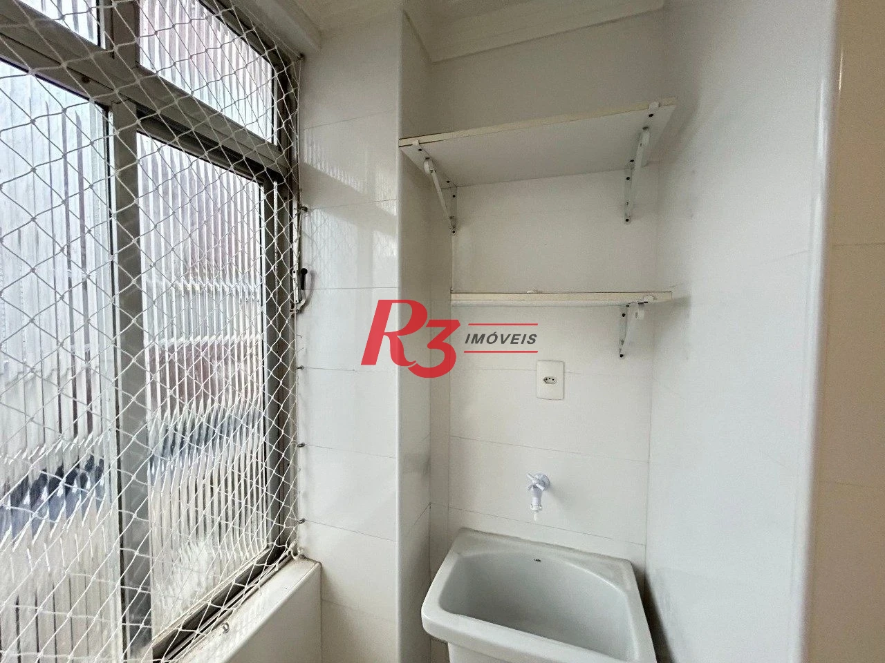 Apartamento com 2 dormitórios à venda, 61 m² por R$ 410.000,00 - Aparecida - Santos/SP