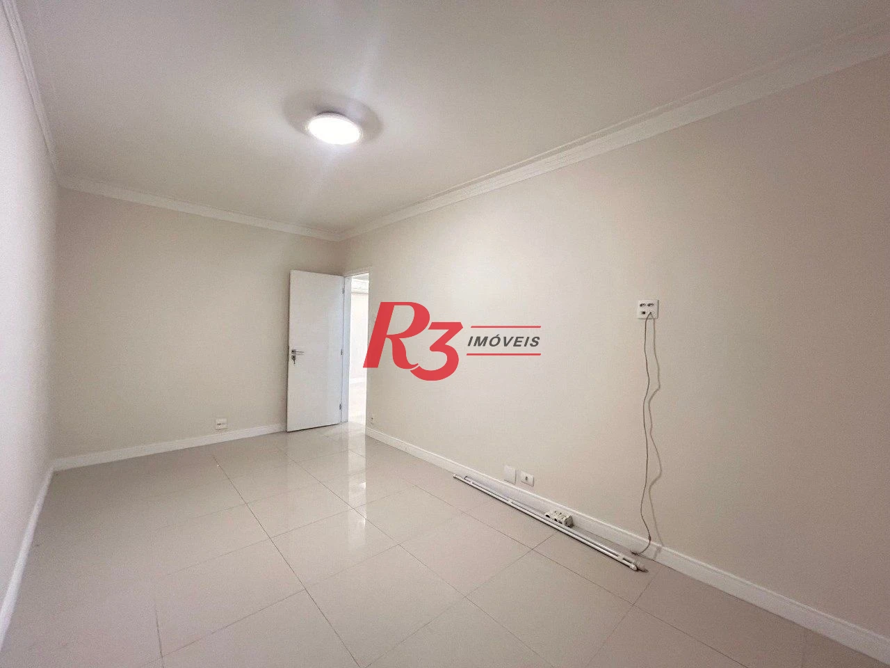 Apartamento com 2 dormitórios à venda, 61 m² por R$ 410.000,00 - Aparecida - Santos/SP