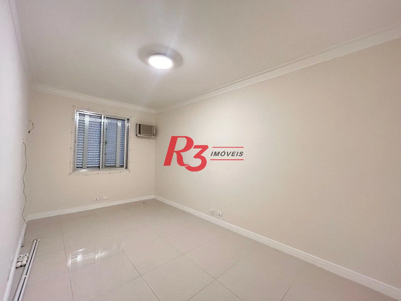 Apartamento com 2 dormitórios à venda, 61 m² por R$ 410.000,00 - Aparecida - Santos/SP