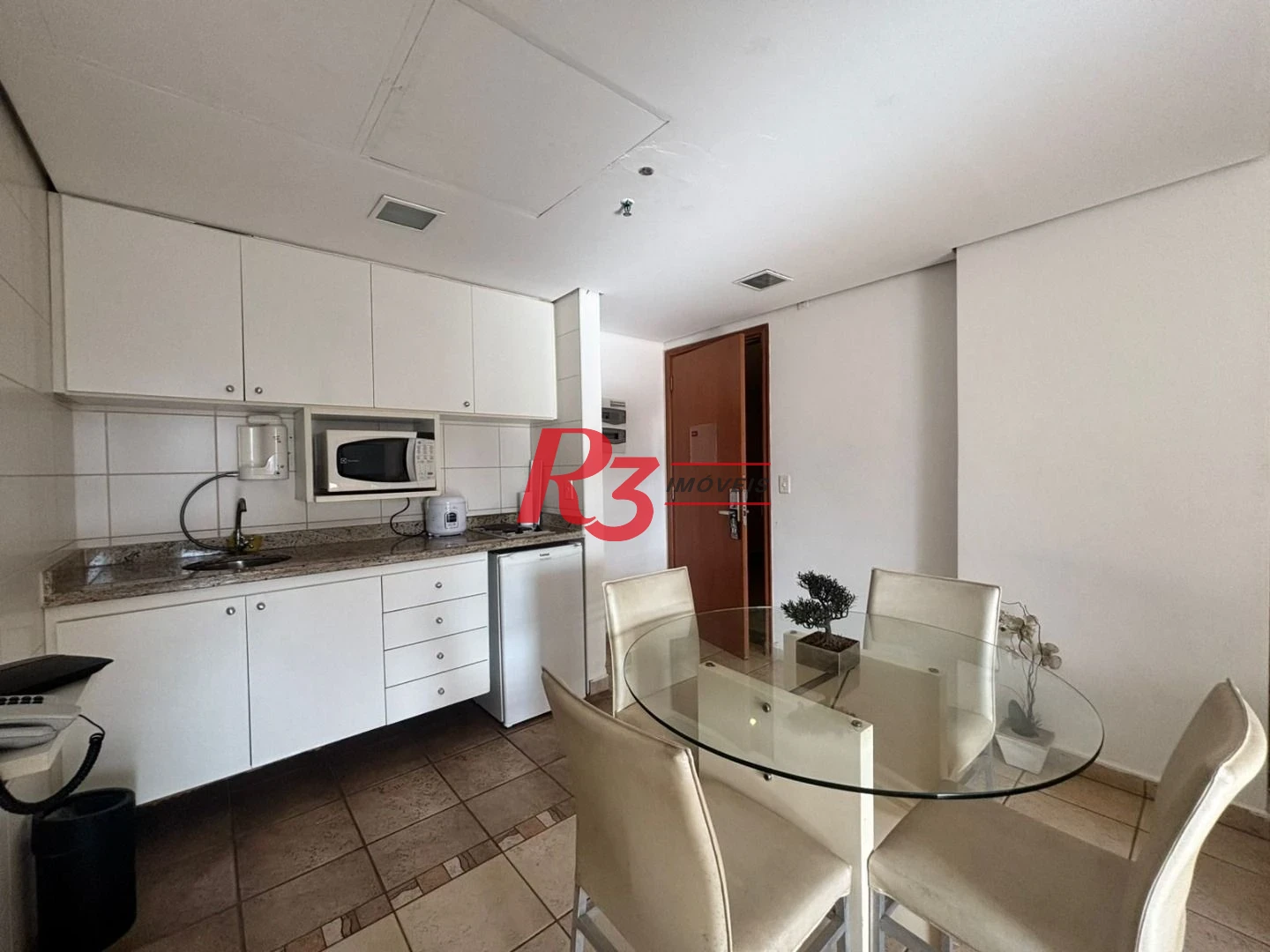 Flat frente Mar com 2 dormitórios à venda, 56 m² por R$ 585.000 - Boqueirão - Santos/SP