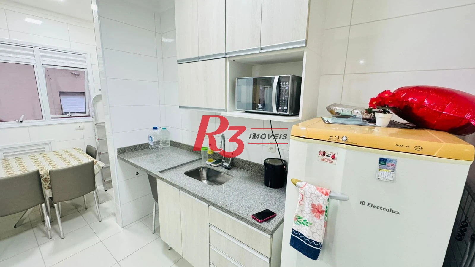 Apartamento com 1 dormitório à venda, 72 m² por R$ 615.000,00 - Boqueirão - Santos/SP
