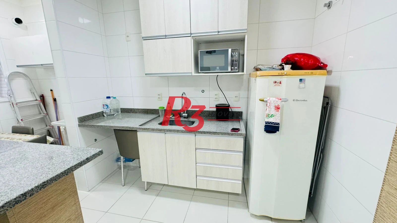 Apartamento com 1 dormitório à venda, 72 m² por R$ 615.000,00 - Boqueirão - Santos/SP