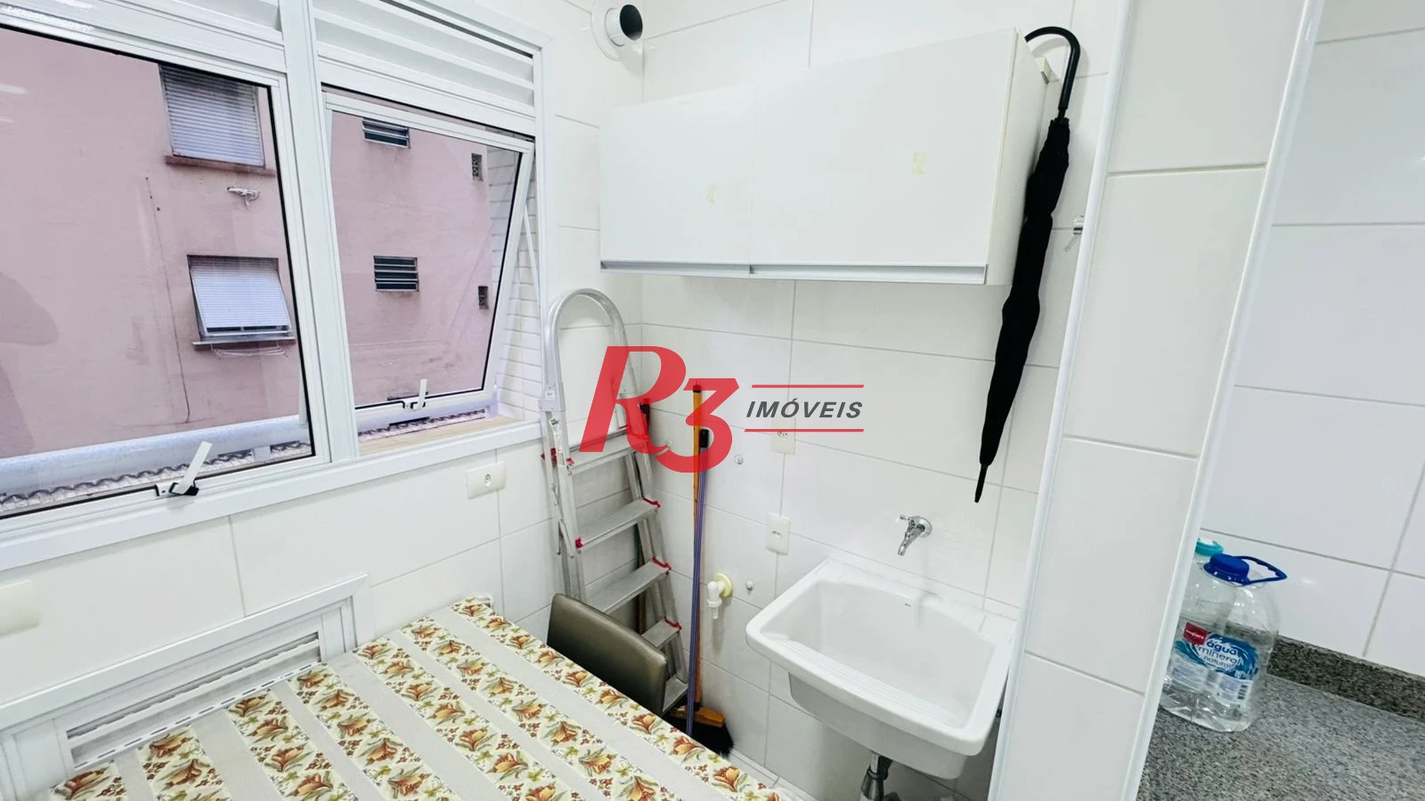 Apartamento com 1 dormitório à venda, 72 m² por R$ 615.000,00 - Boqueirão - Santos/SP