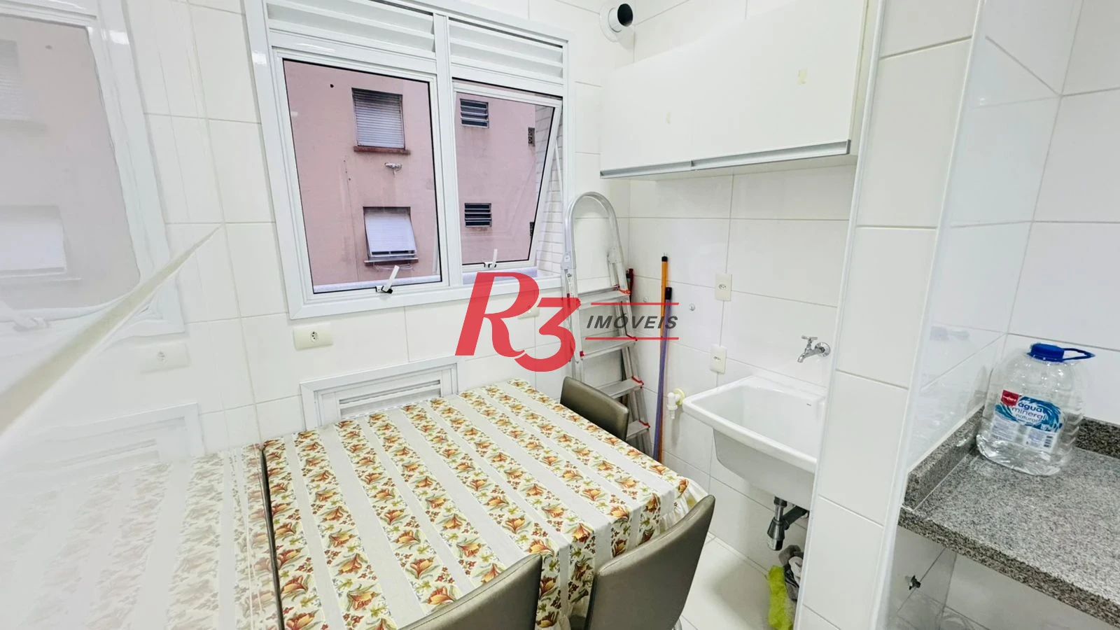 Apartamento com 1 dormitório à venda, 72 m² por R$ 615.000,00 - Boqueirão - Santos/SP