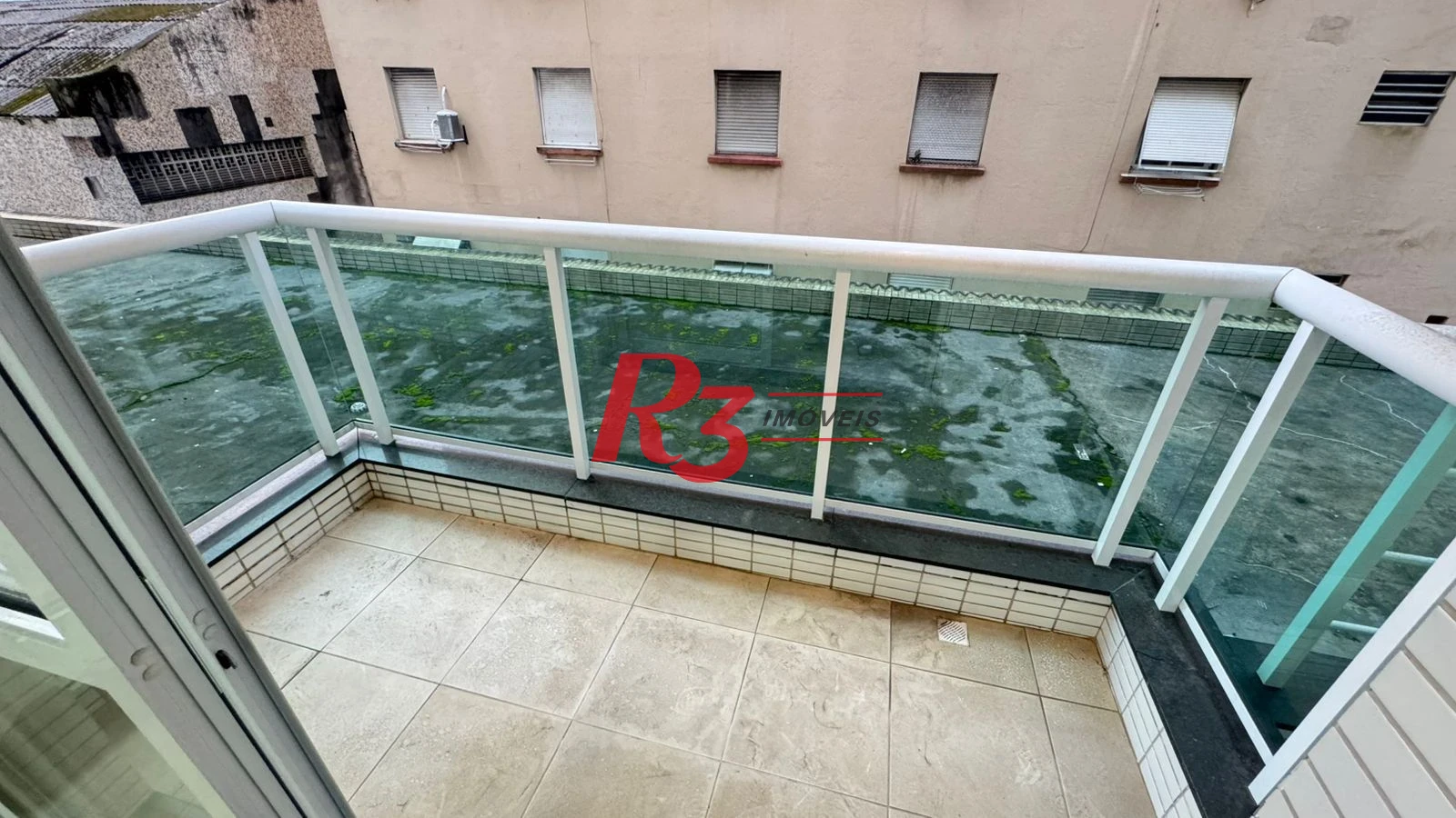 Apartamento com 1 dormitório à venda, 72 m² por R$ 615.000,00 - Boqueirão - Santos/SP