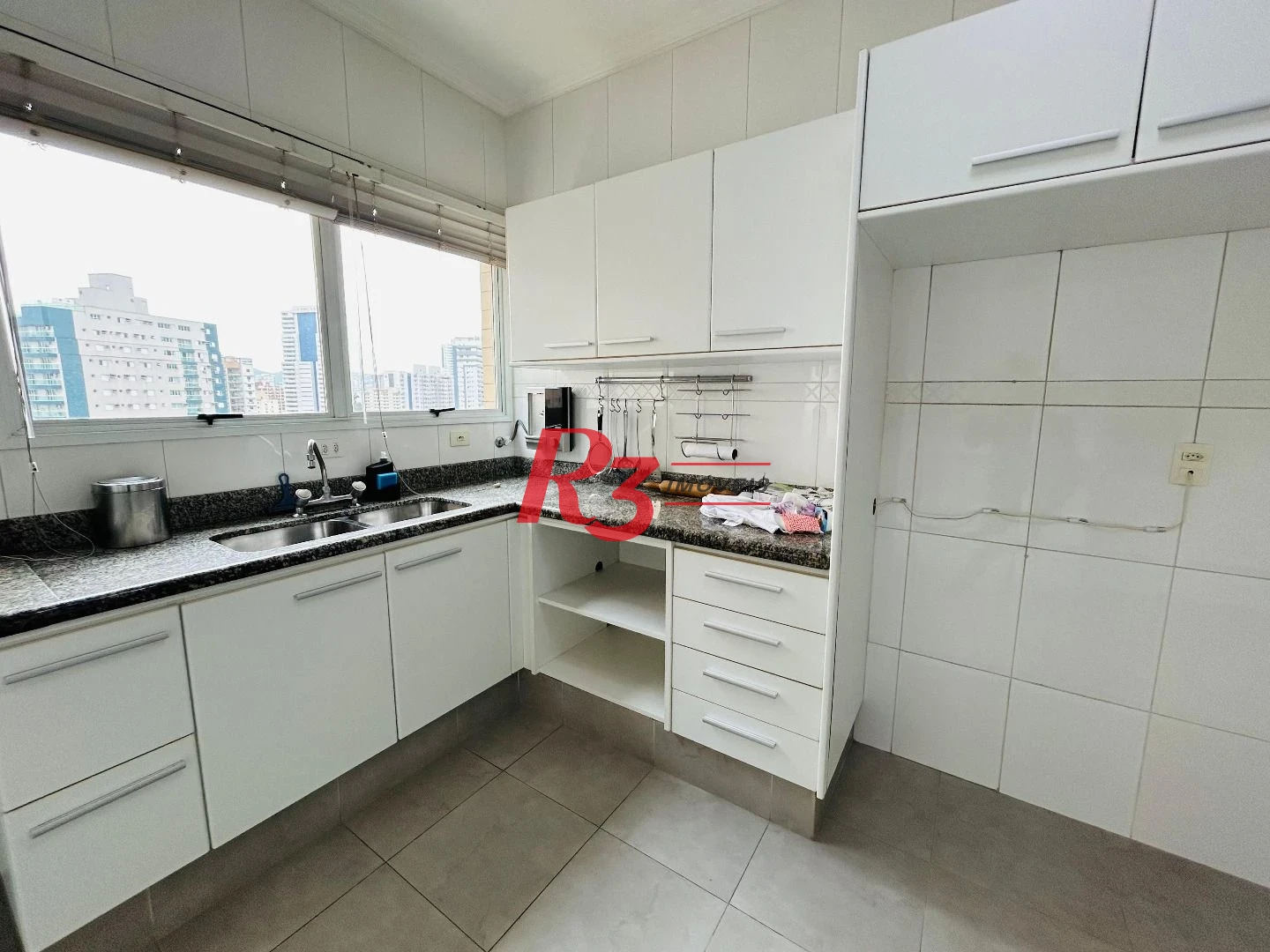 Apartamento com 3 dormitórios à venda, 138 m² por R$ 1.350.000 - Boqueirão - Santos/SP