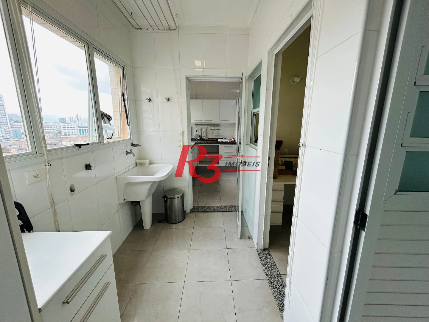 Apartamento com 3 dormitórios à venda, 138 m² por R$ 1.350.000 - Boqueirão - Santos/SP