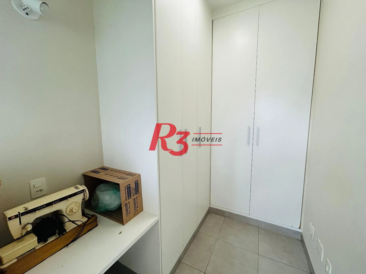 Apartamento com 3 dormitórios à venda, 138 m² por R$ 1.350.000 - Boqueirão - Santos/SP