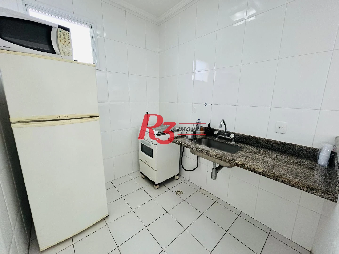 Apartamento com 3 dormitórios à venda, 138 m² por R$ 1.350.000 - Boqueirão - Santos/SP
