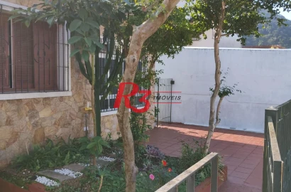 Casa com 2 dormitórios, 120 m² - venda por R$ 990.000,00 ou aluguel por R$ 4.600,00/mês - Vila Valença - São Vicente/SP