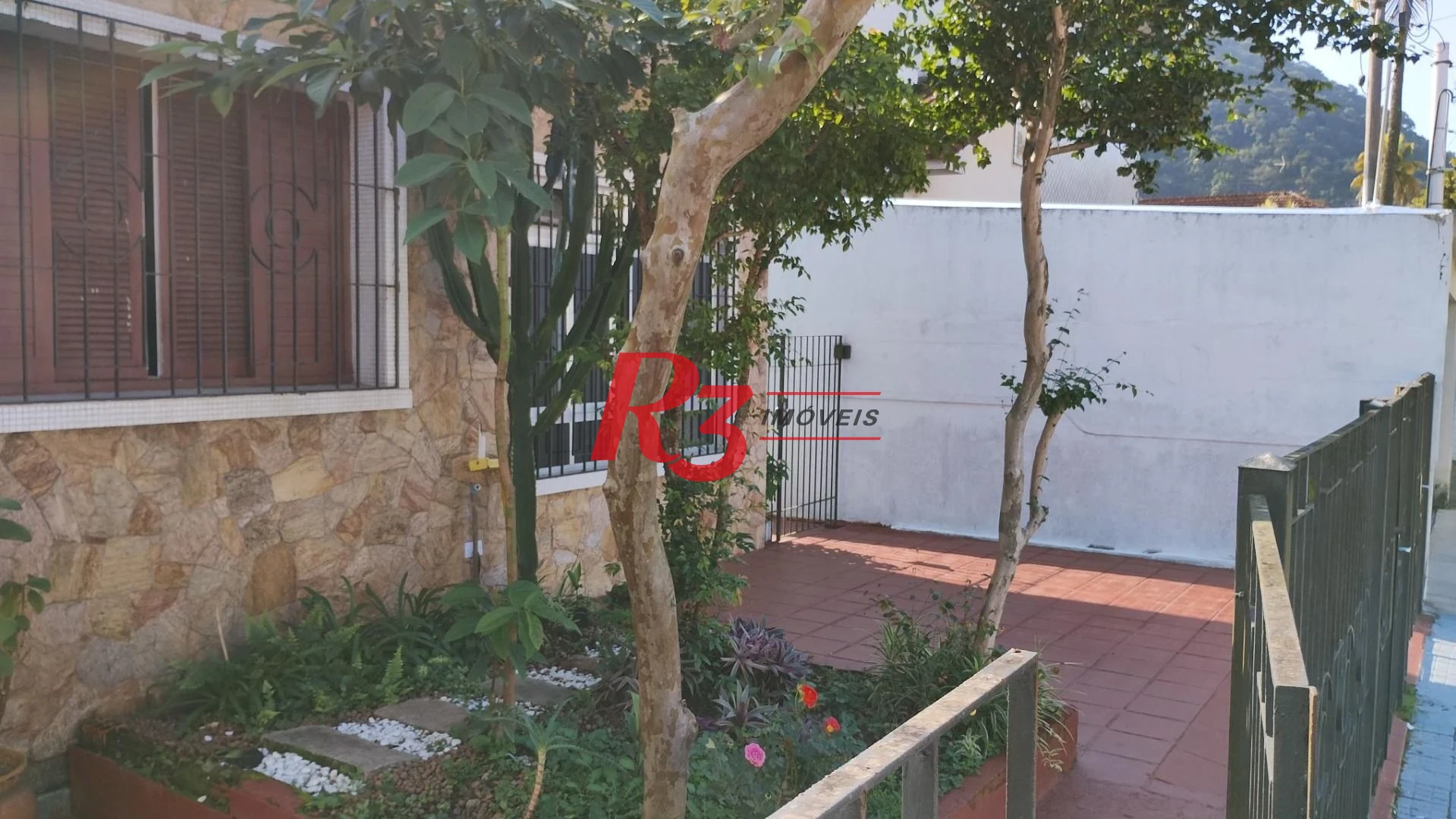 Casa com 2 dormitórios, 120 m² - venda por R$ 990.000,00 ou aluguel por R$ 4.600,00/mês - Vila Valença - São Vicente/SP
