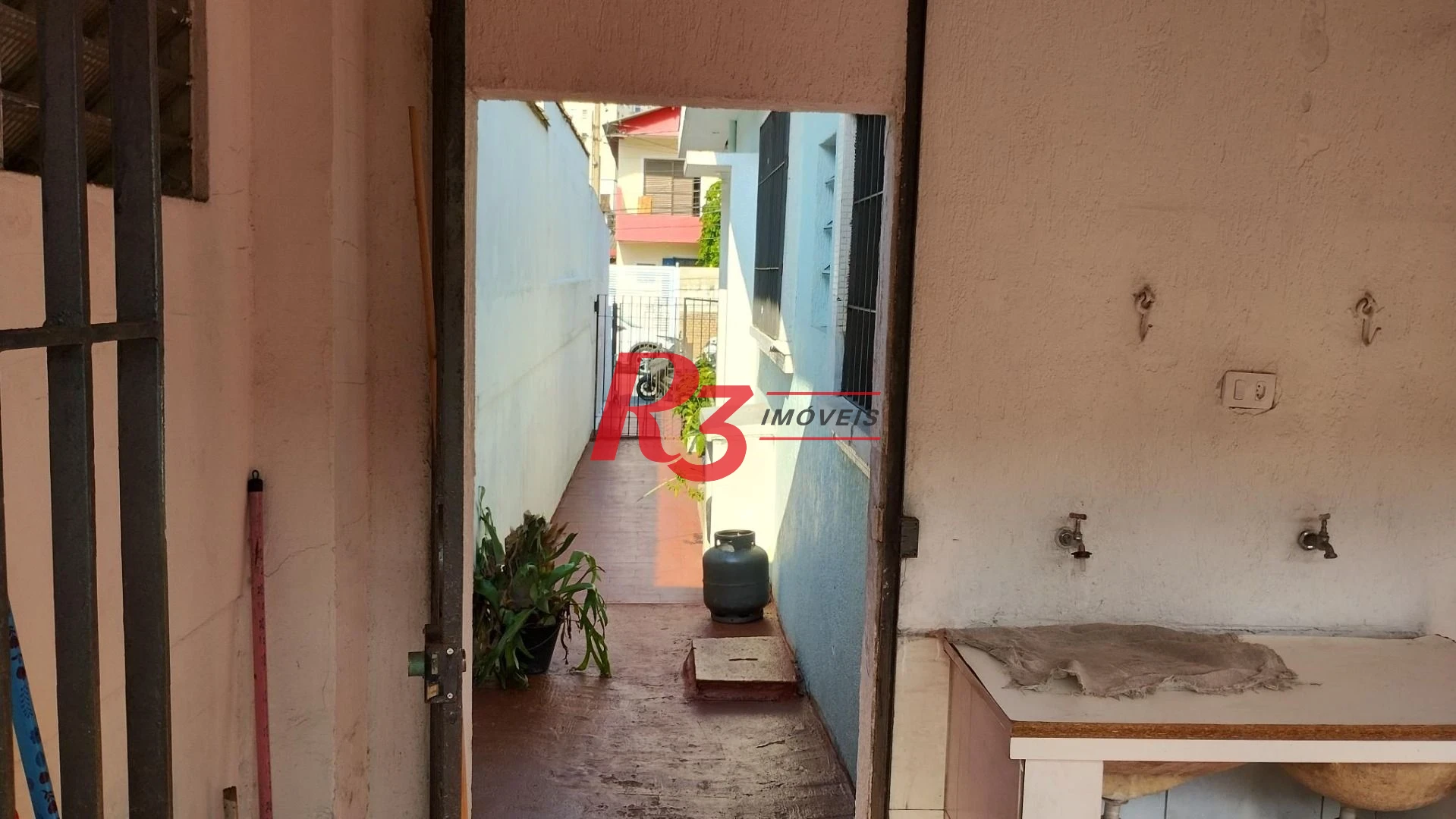 Casa com 2 dormitórios, 120 m² - venda por R$ 990.000,00 ou aluguel por R$ 4.600,00/mês - Vila Valença - São Vicente/SP