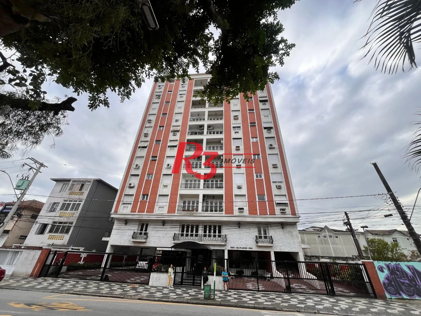 Apartamento com 2 dormitórios à venda, 94 m² por R$ 370.000,00 - Macuco - Santos/SP