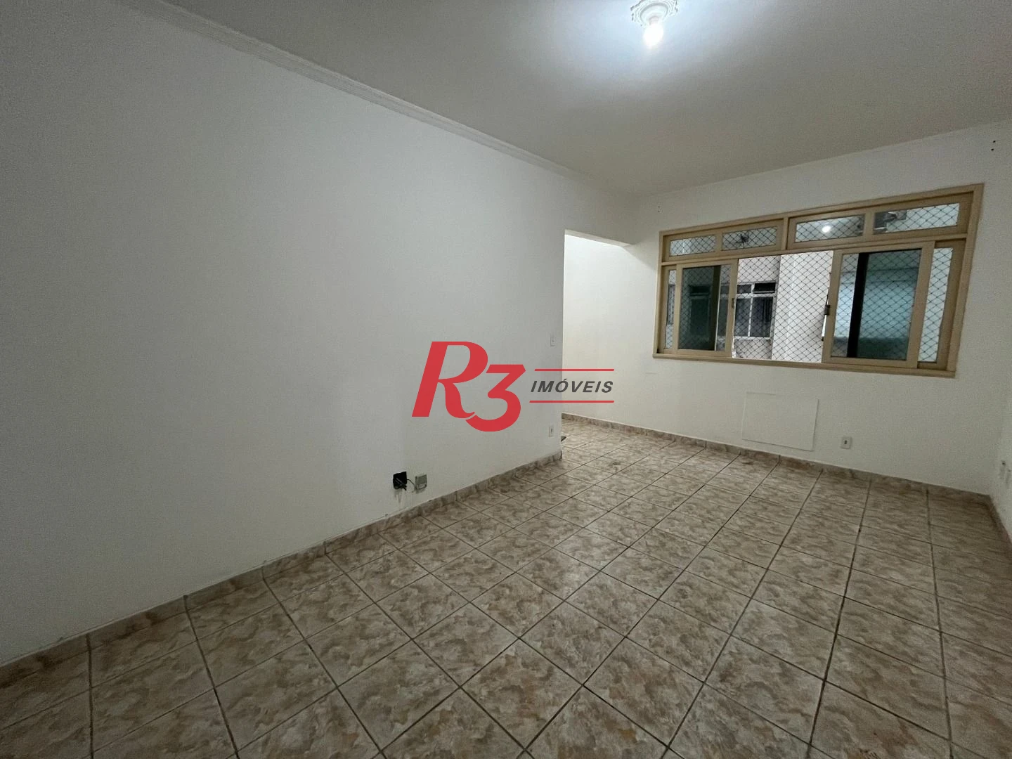 Apartamento com 2 dormitórios à venda, 94 m² por R$ 370.000,00 - Macuco - Santos/SP