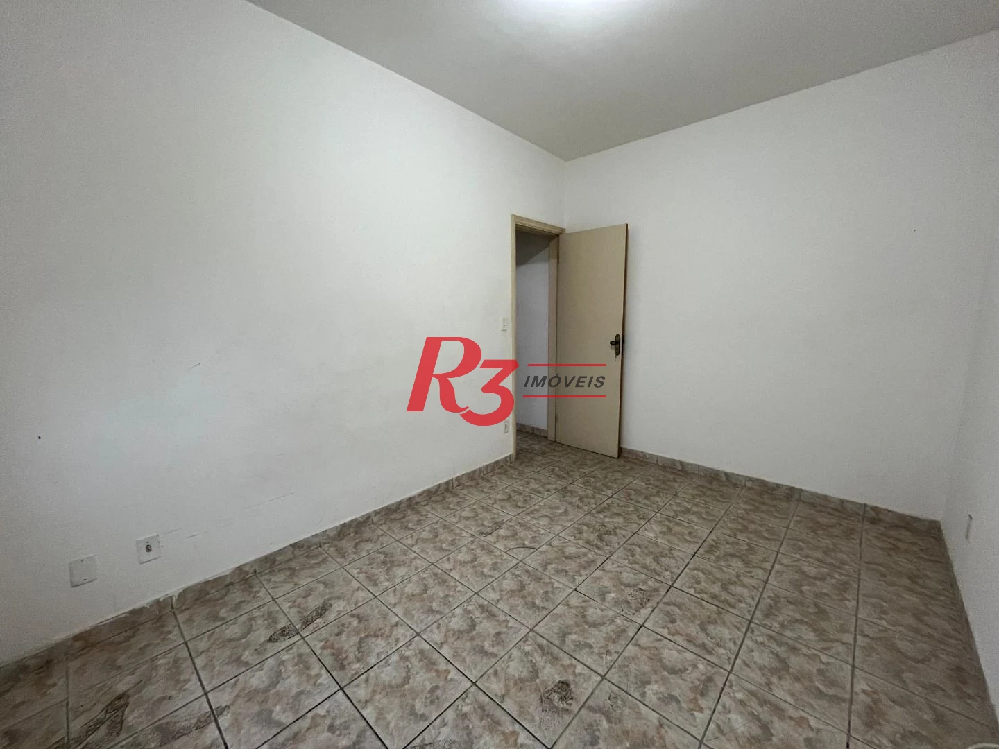 Apartamento com 2 dormitórios à venda, 94 m² por R$ 370.000,00 - Macuco - Santos/SP