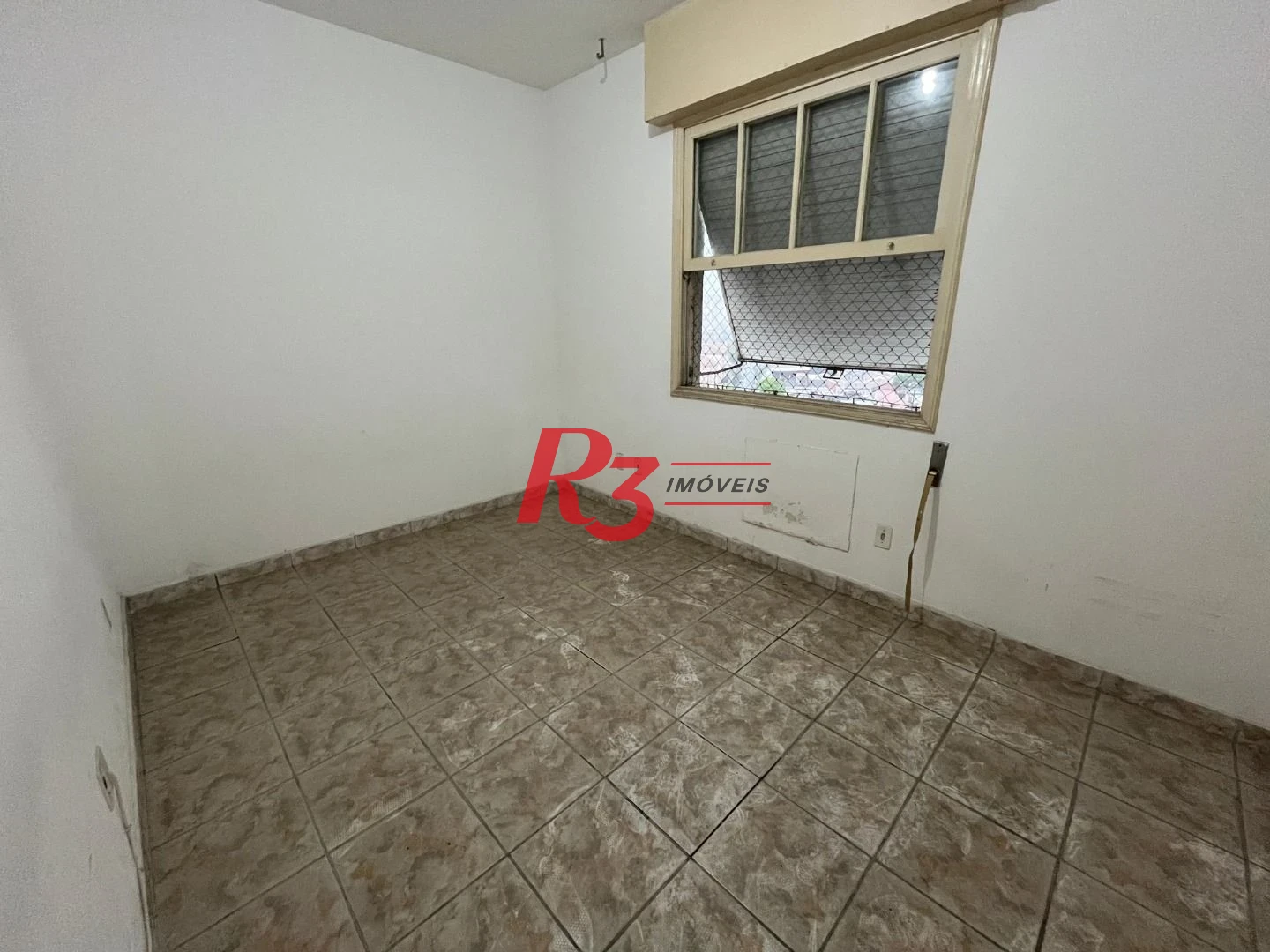 Apartamento com 2 dormitórios à venda, 94 m² por R$ 370.000,00 - Macuco - Santos/SP