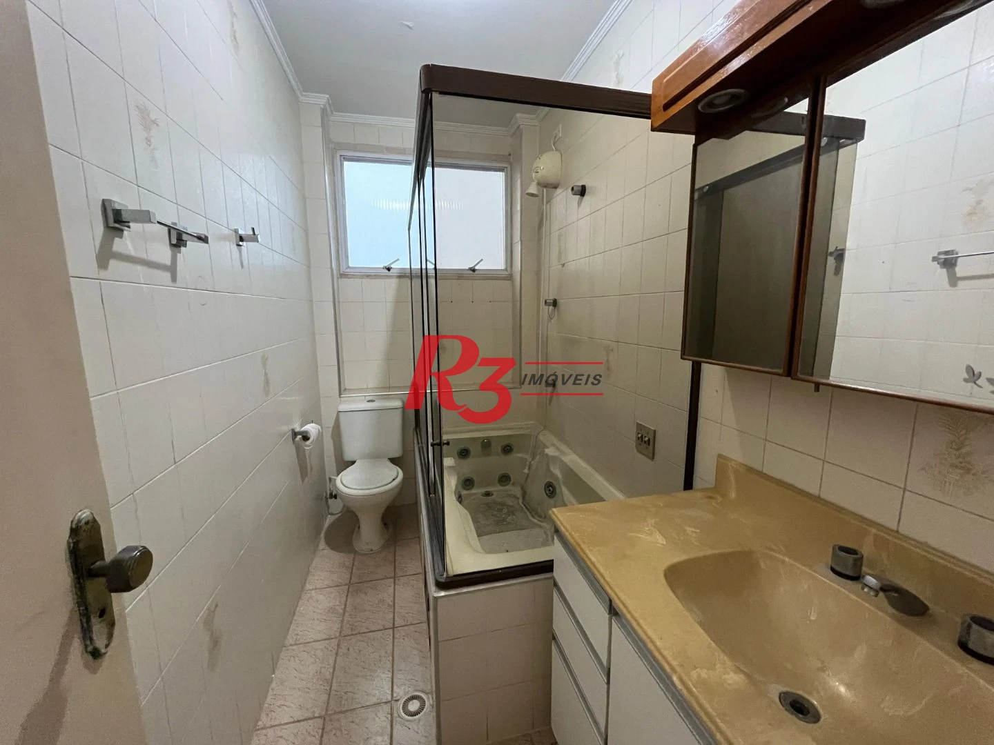 Apartamento com 2 dormitórios à venda, 94 m² por R$ 370.000,00 - Macuco - Santos/SP